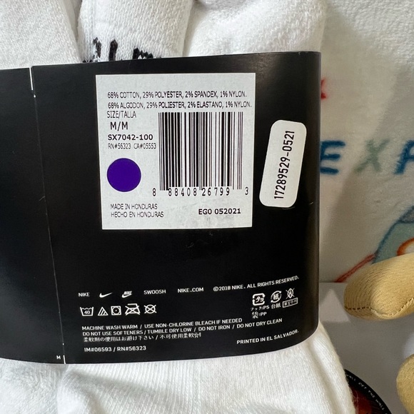 NIKE EVERYDAY PLUS COTTON CUSHIONED LOW DRI-FIT TECHNOLOGY/ MEDIUM SIZE - Picture 7 of 8